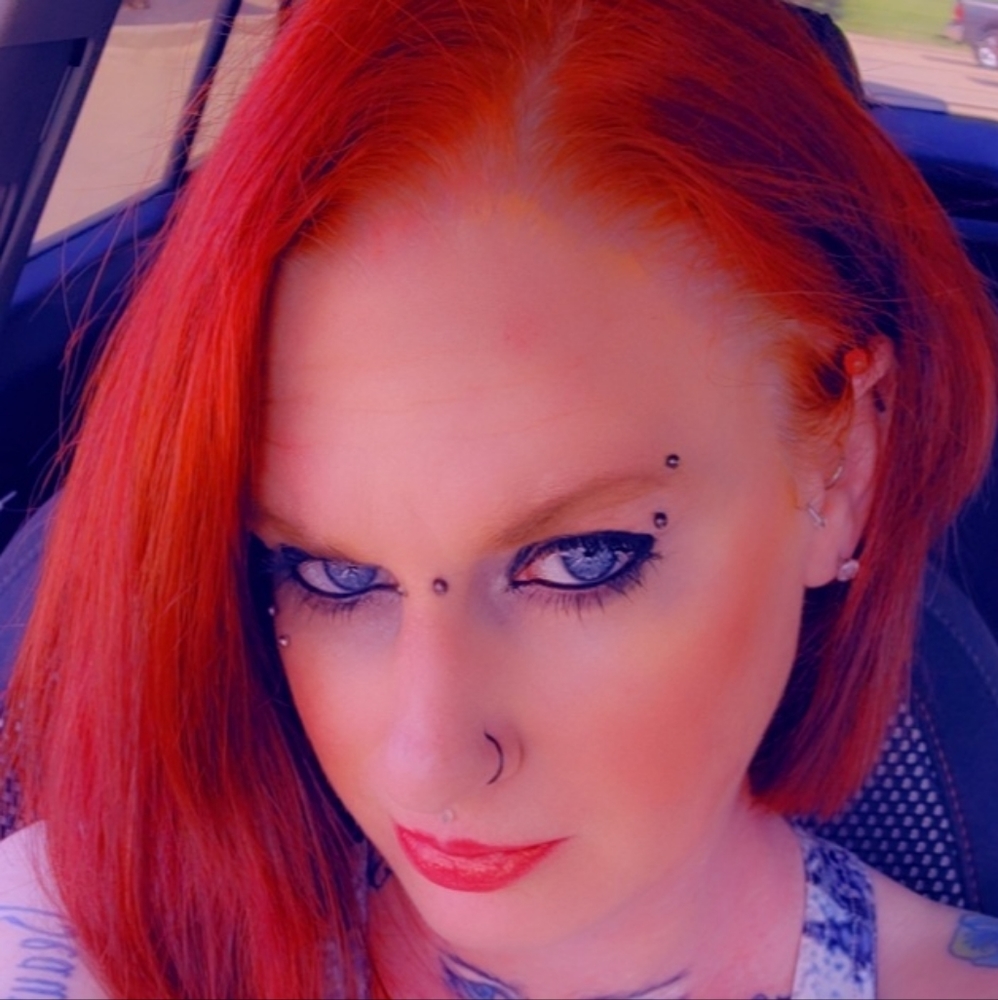 Meet your Posher, Candice